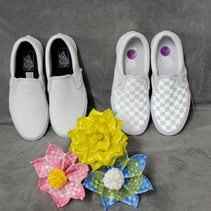 2 pair if white vans / woman and man 🤍🤍